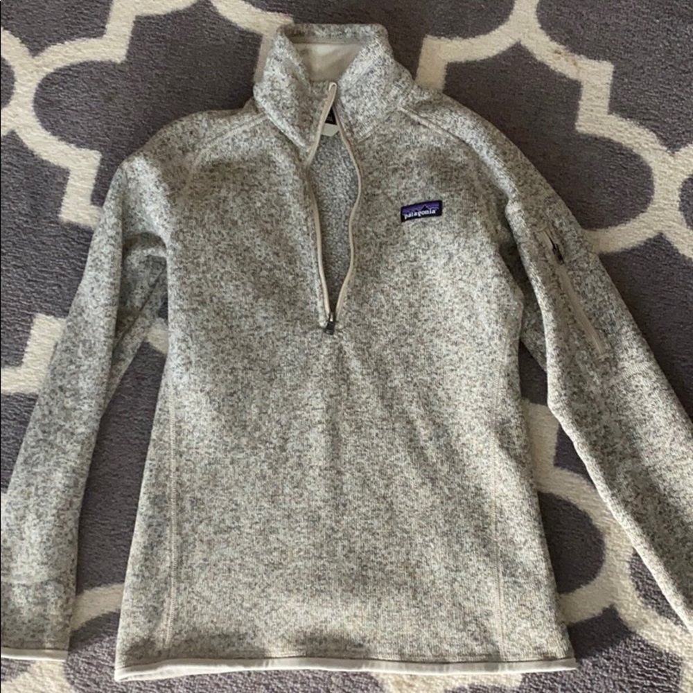 Patagonia half zip sweatshirt